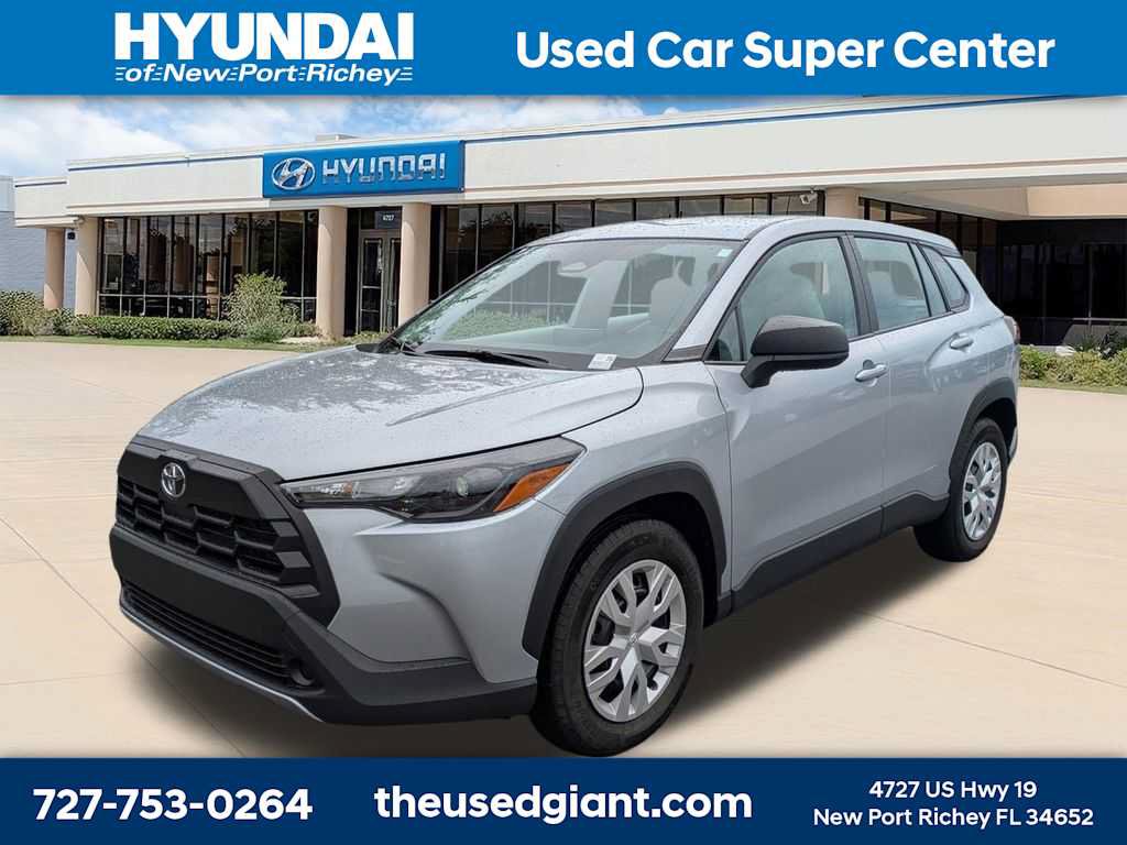 Used 2026 Toyota Corolla Cross L FWD image 1