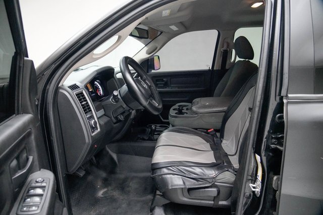 Used 2018 RAM 2500 Tradesman w/ Chrome Appearance Group image 23