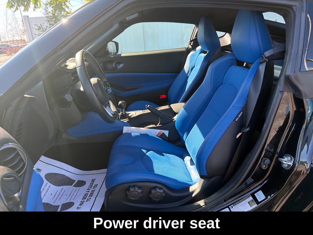 Used 2025 Nissan Z Performance w/ Floor Mat Package RWD image 11