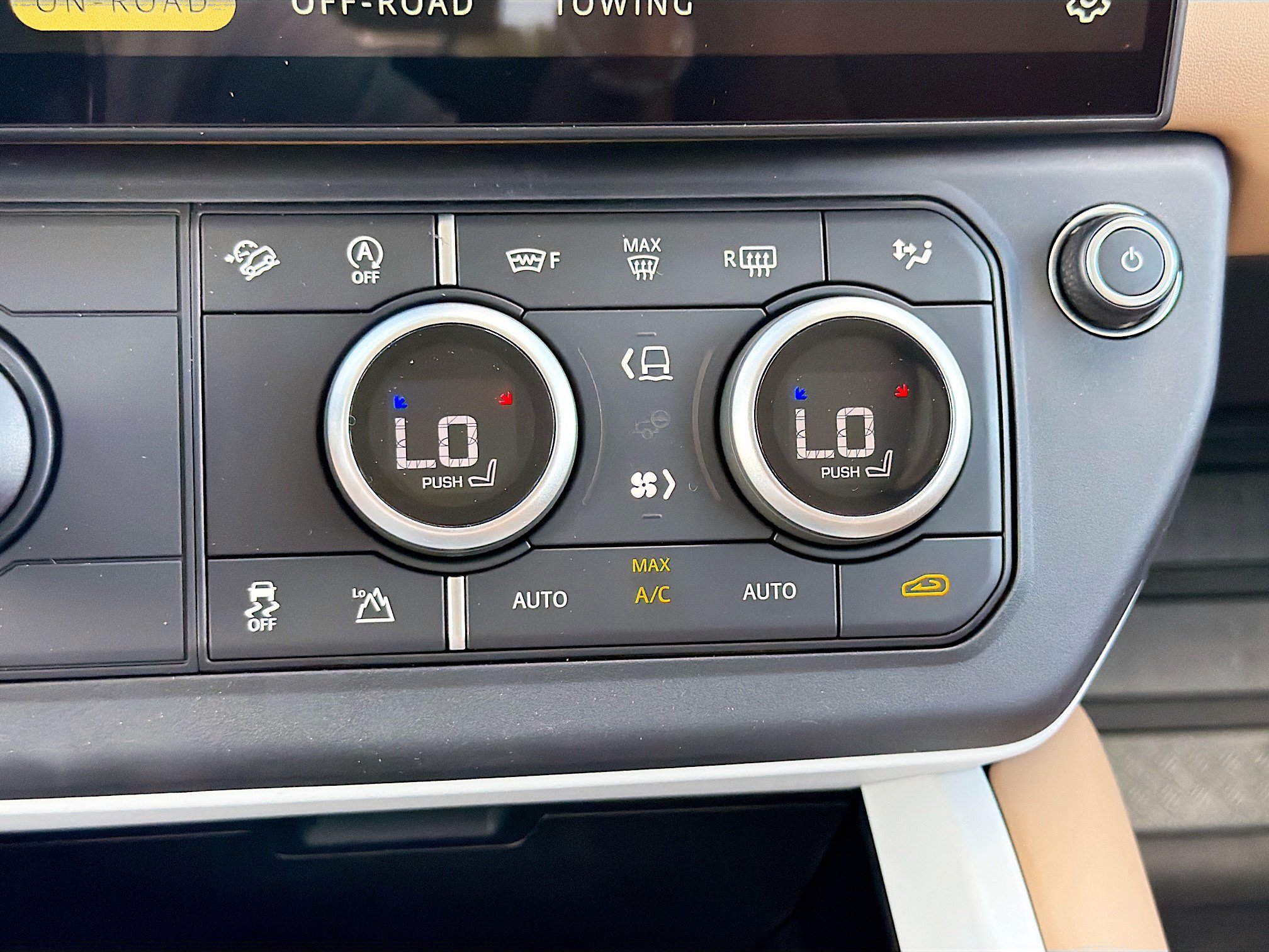 New 2026 Land Rover Defender 110 S AWD/4WD image 34