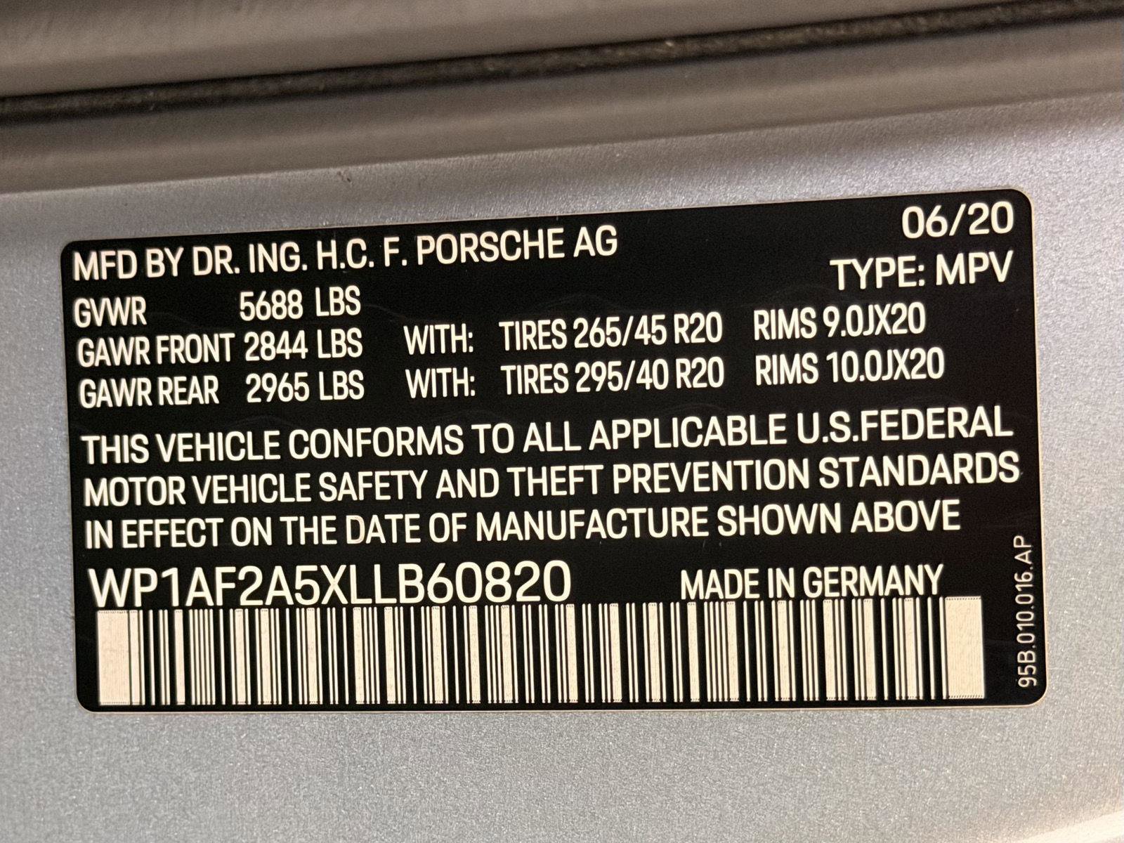 Certified 2020 Porsche Macan Turbo image 26