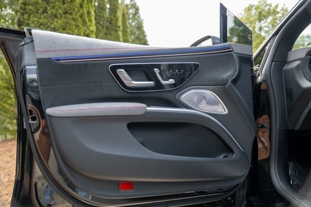 Used 2023 Mercedes-Benz EQS AMG 4MATIC w/ Trim Level Package image 44