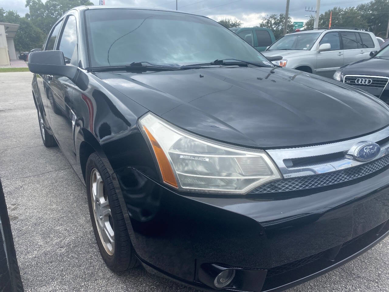 Used 2008 Ford Focus SES image 2