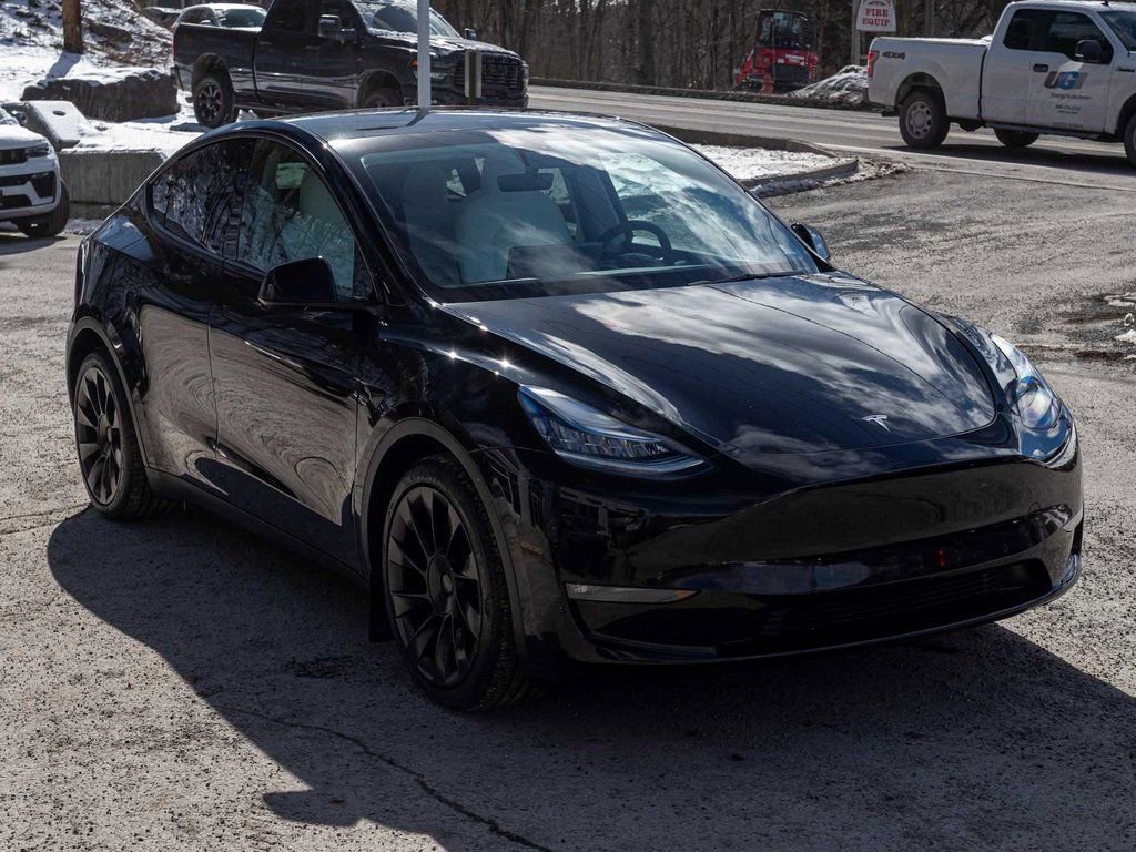 Used 2021 Tesla Model Y Long Range image 3