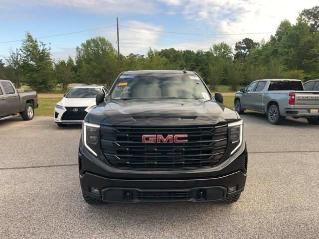 Used 2022 GMC Sierra 1500 Elevation image 2