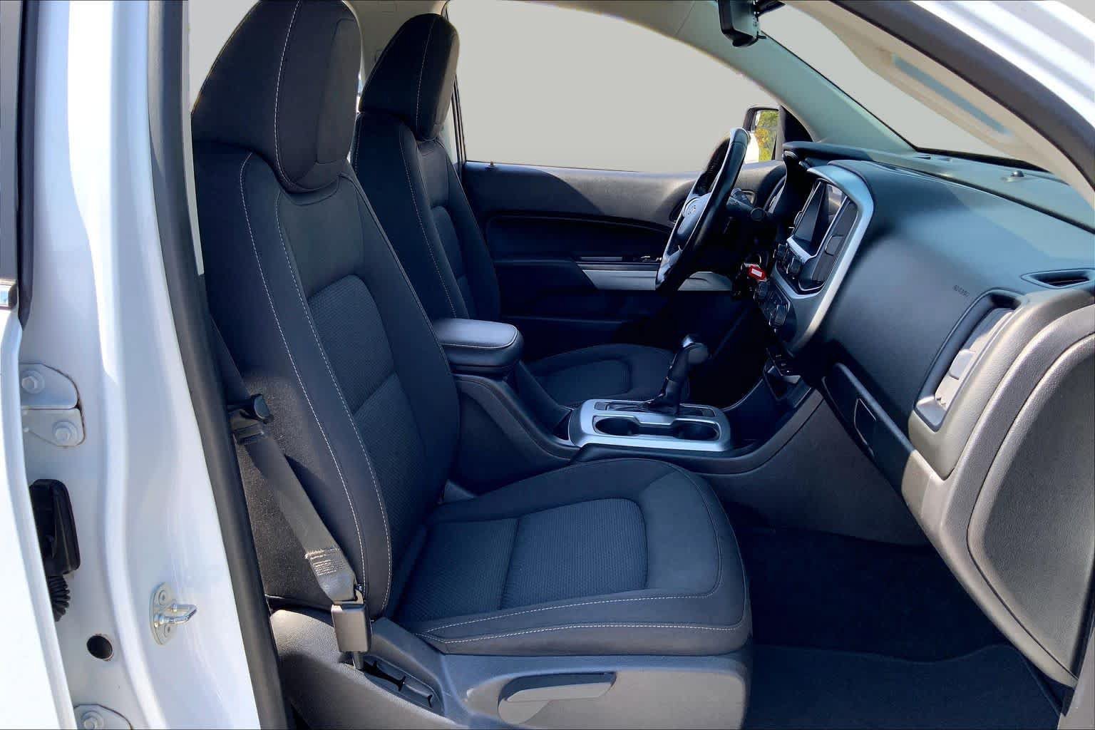 Used 2019 Chevrolet Colorado LT RWD image 9
