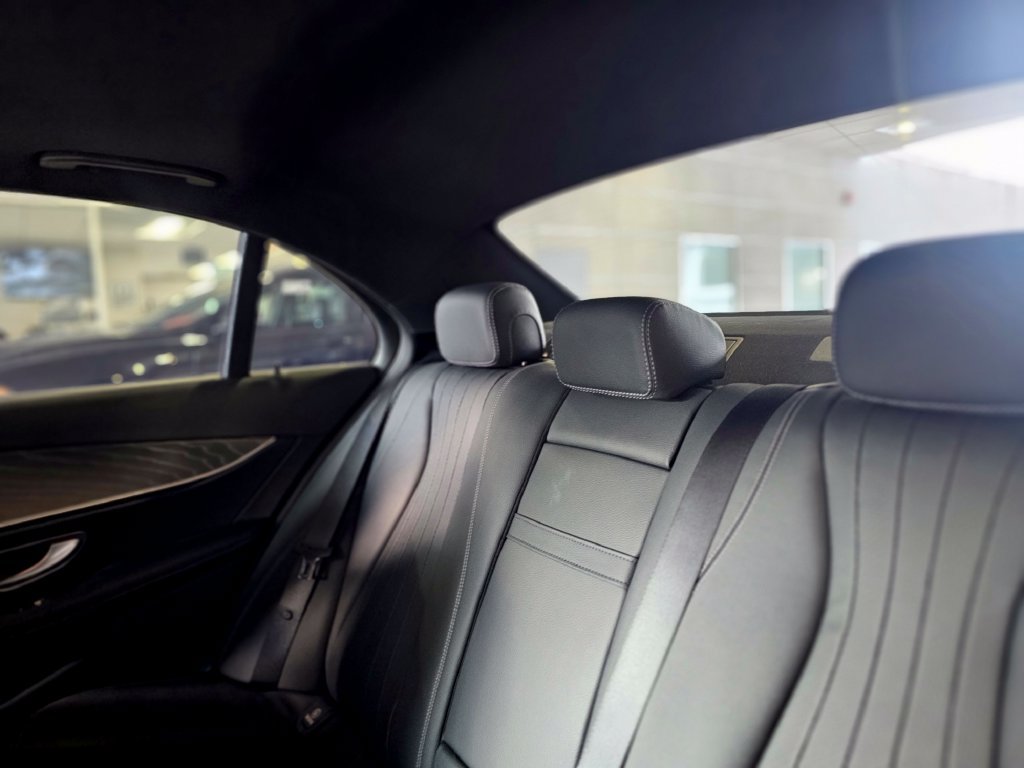 Used 2021 Mercedes-Benz E 350 Sedan w/ Premium Package image 33