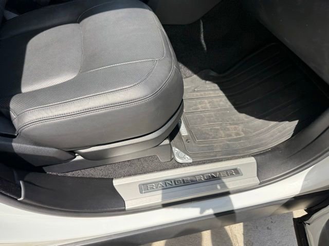 Used 2018 Land Rover Range Rover Supercharged AWD/4WD image 96