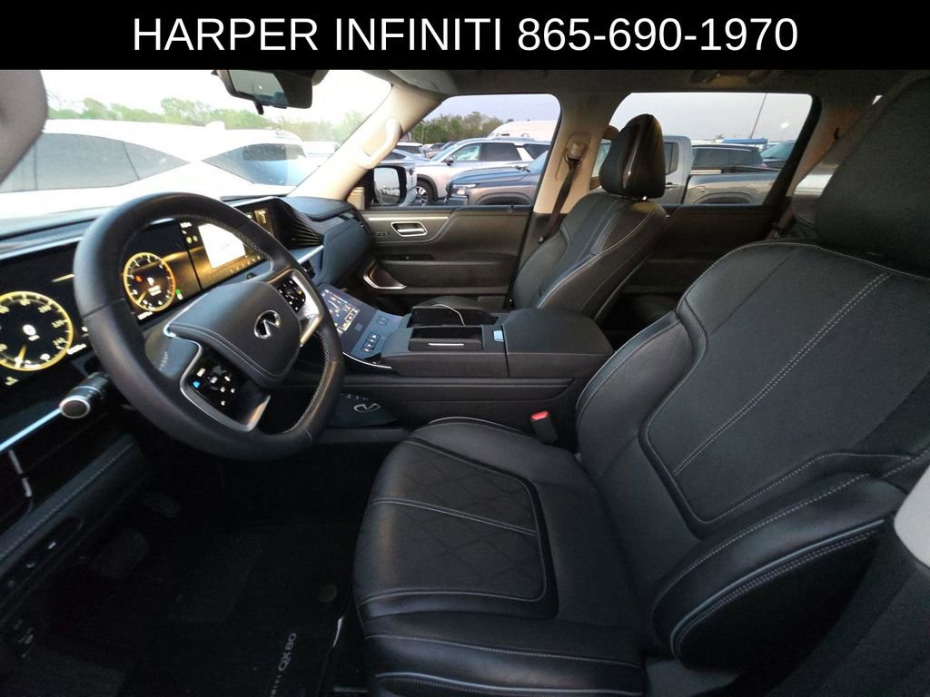 Used 2025 INFINITI QX80 Sensory AWD/4WD image 5
