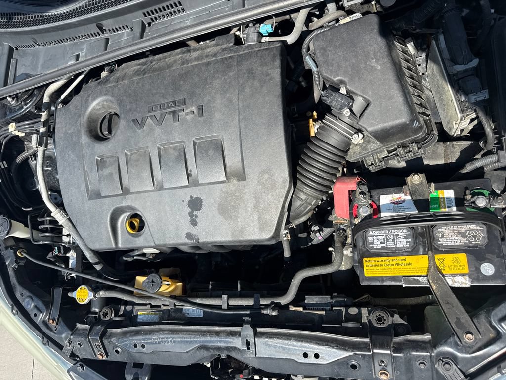 Used 2015 Toyota Corolla L FWD image 35