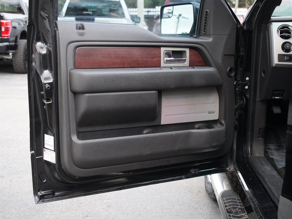Used 2013 Ford F150 King Ranch w/ King Ranch Luxury Pkg image 39
