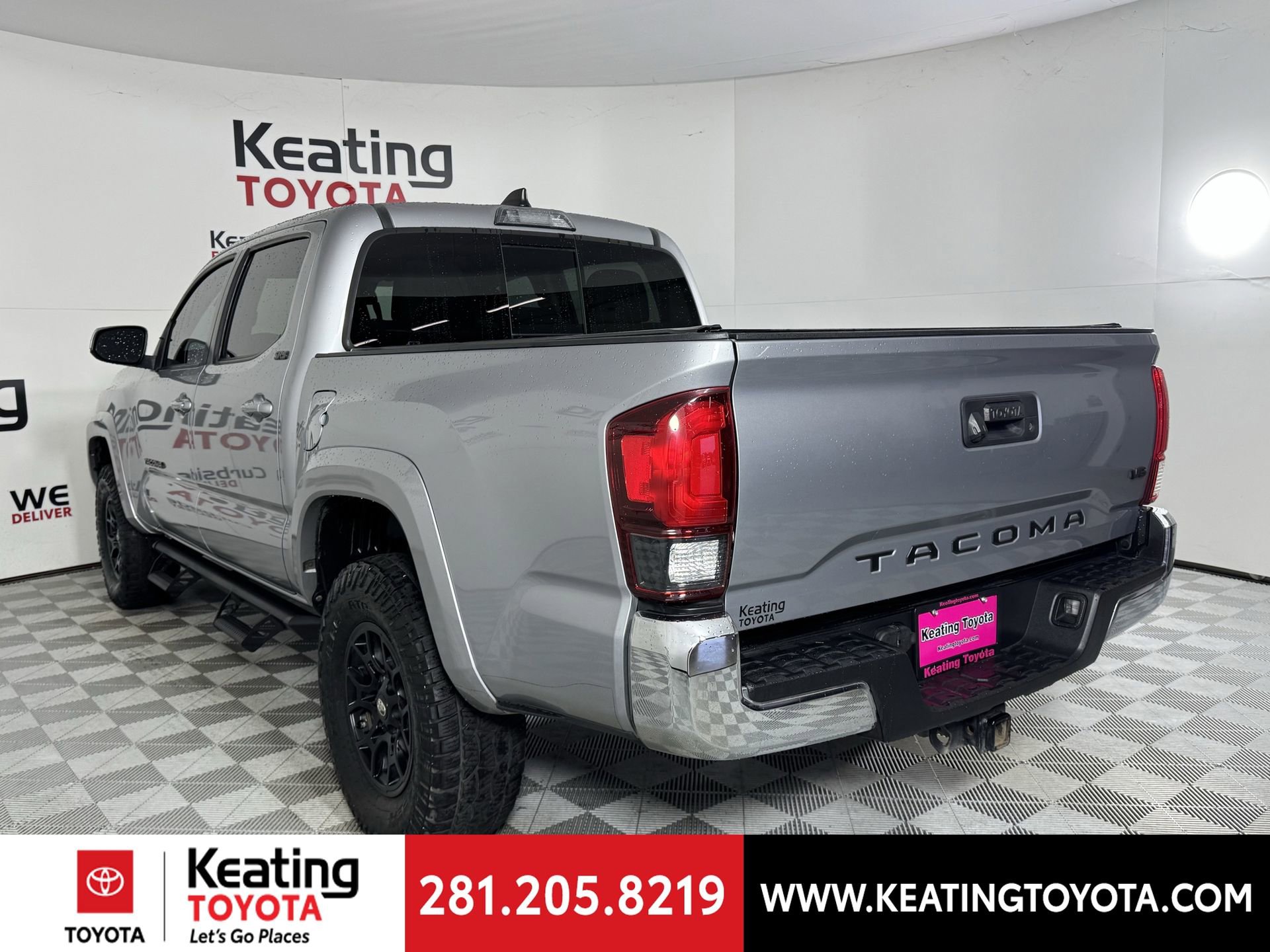 Used 2020 Toyota Tacoma SR5 image 6