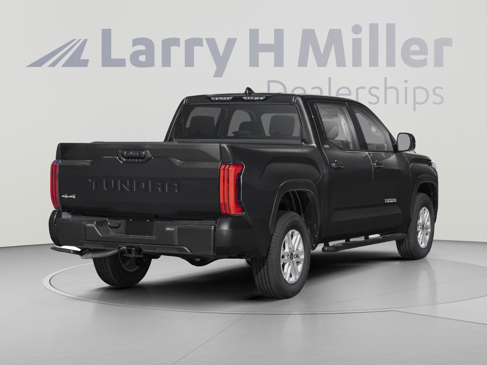 Used 2026 Toyota Tundra SR5 w/ SR5 Convenience Package AWD/4WD image 2