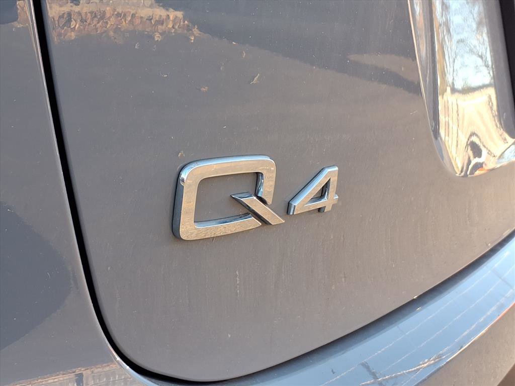 Used 2023 Audi Q4 e-tron Premium image 34