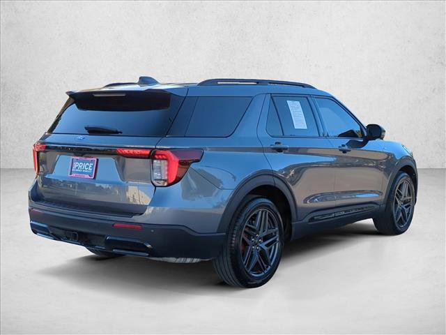 Certified 2025 Ford Explorer ST-Line w/ Premium Package image 5