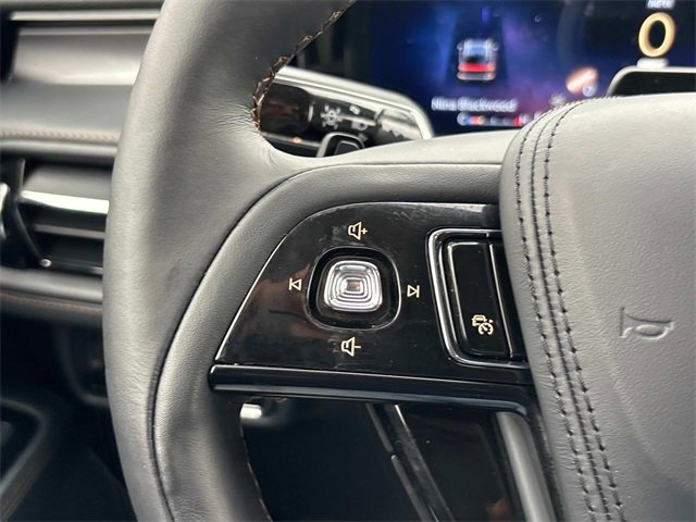 Certified 2025 Lincoln Aviator Premiere image 31