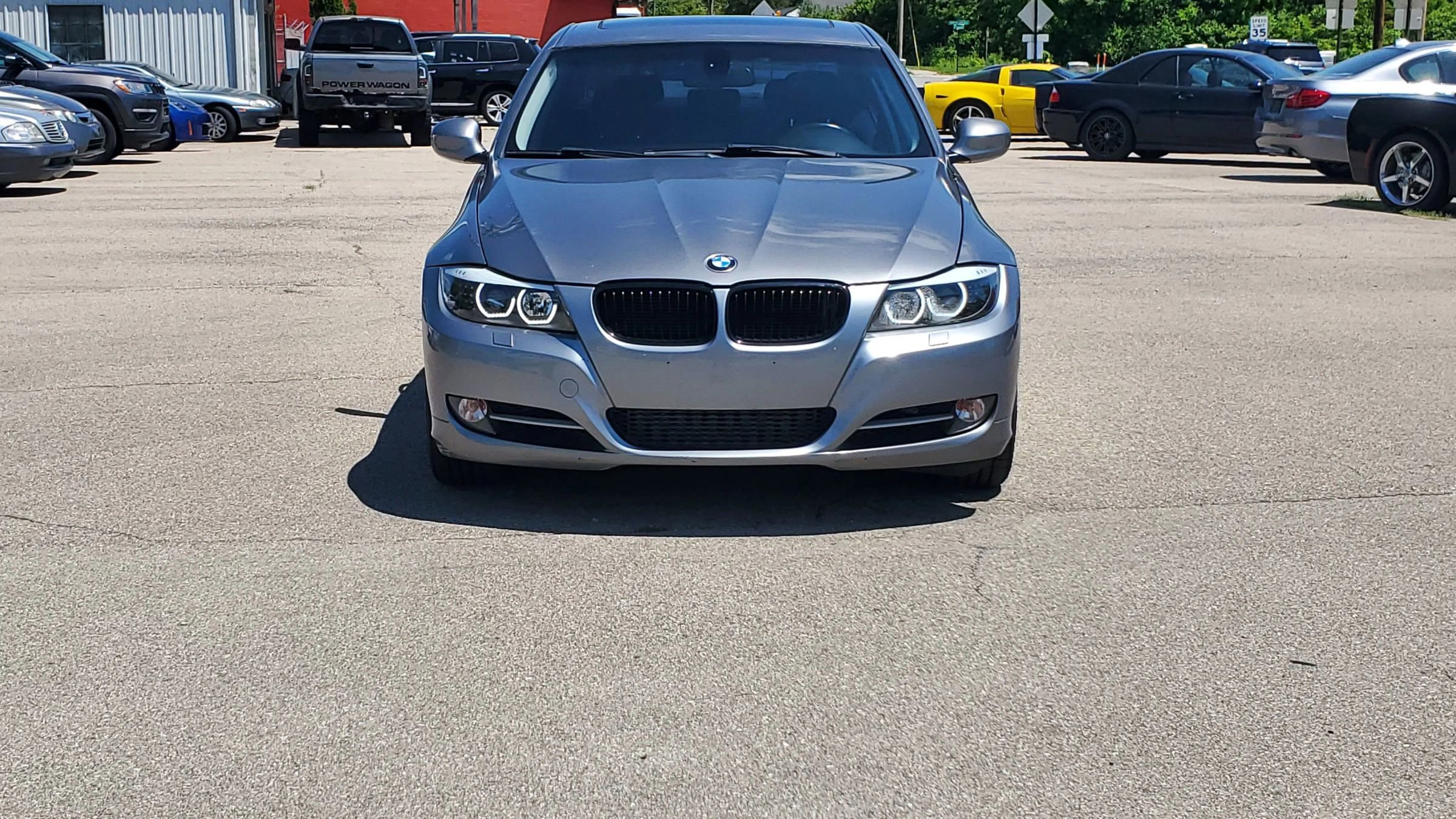 Used 2011 BMW 335i xDrive Sedan image 9