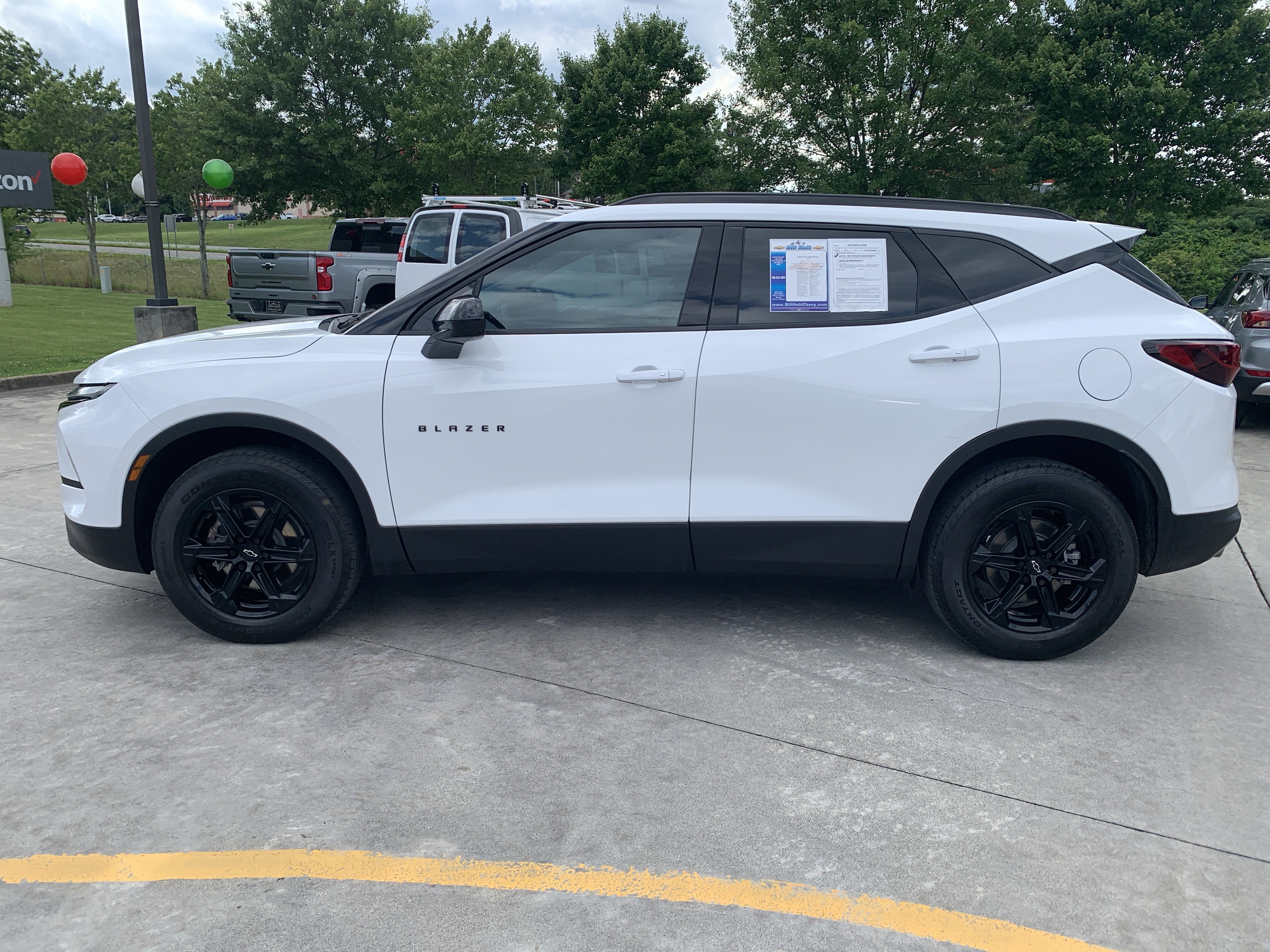 Used 2023 Chevrolet Blazer LT w/ Convenience Package FWD image 5