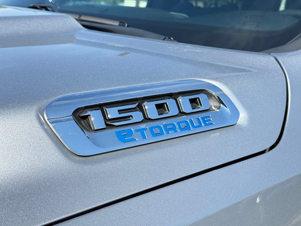 Used 2023 RAM 1500 Big Horn AWD/4WD image 4