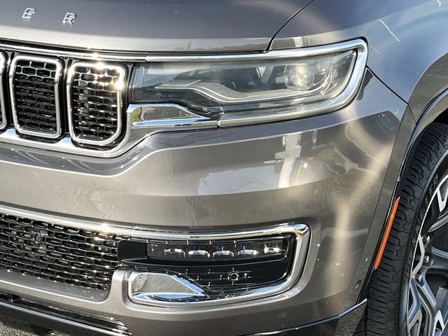 Used 2024 Jeep Wagoneer Series III AWD/4WD image 10
