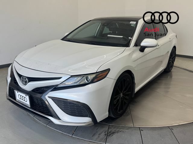 Used 2021 Toyota Camry XSE FWD image 3