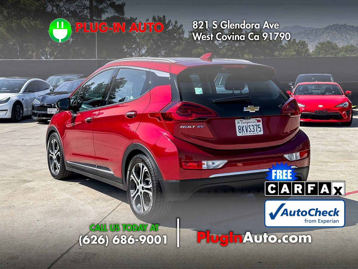 Used 2019 Chevrolet Bolt Premier w/ Infotainment Package FWD image 2