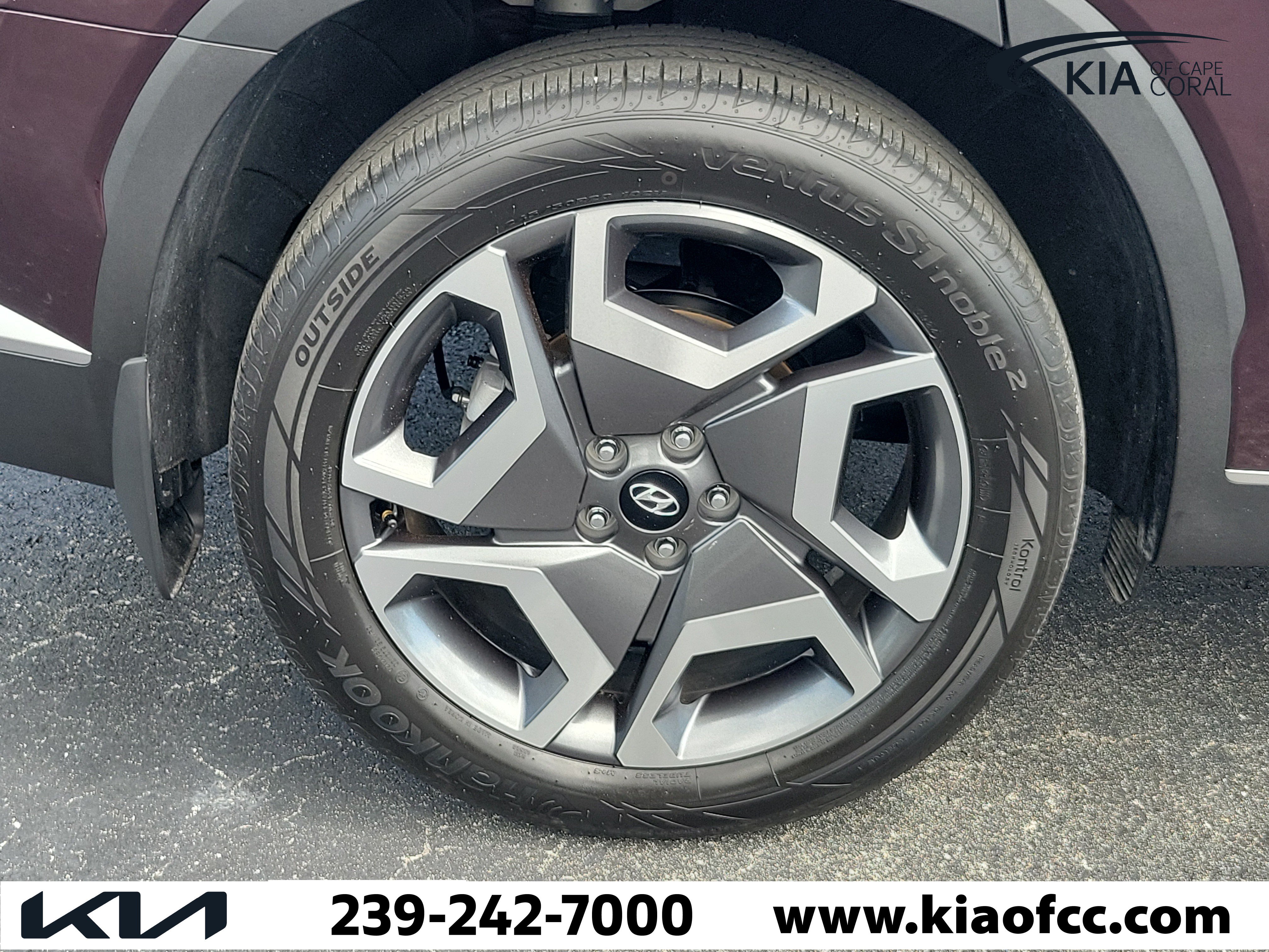 Used 2024 Hyundai Palisade SEL w/ Premium Package FWD image 9