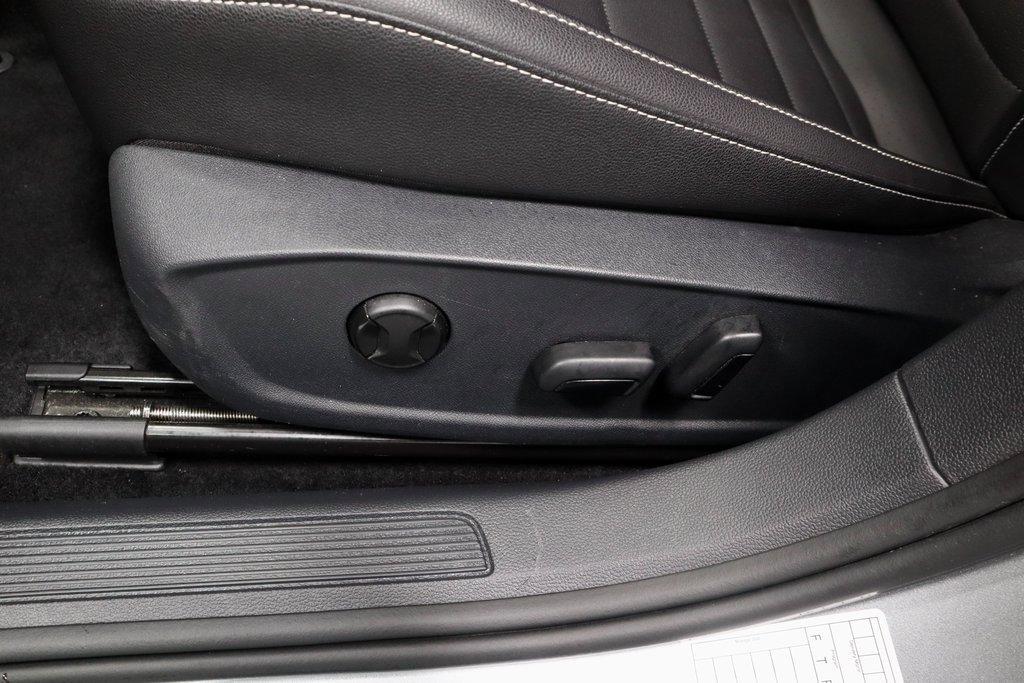 Used 2024 Volkswagen Jetta SE image 24