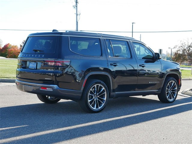 Used 2022 Jeep Wagoneer Series III w/ Premium Group I image 7