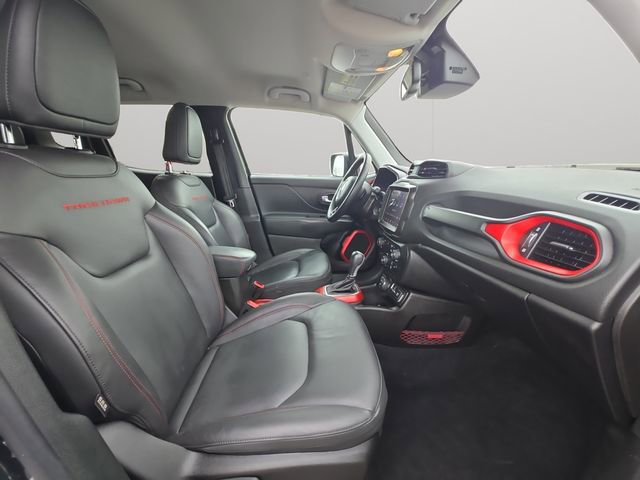 Used 2022 Jeep Renegade Trailhawk w/ Trailer Tow Group AWD/4WD image 12