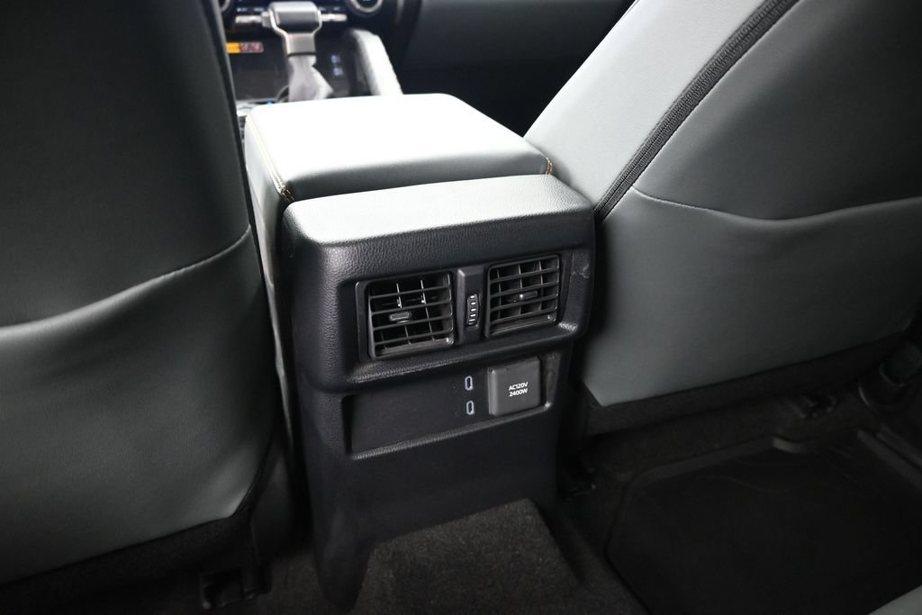 Used 2025 Toyota 4Runner Trailhunter AWD/4WD image 22