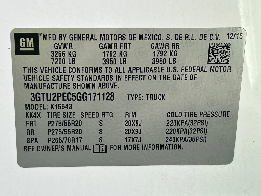 Used 2016 GMC Sierra 1500 Denali w/ Enhanced Driver Alert Package AWD/4WD image 11
