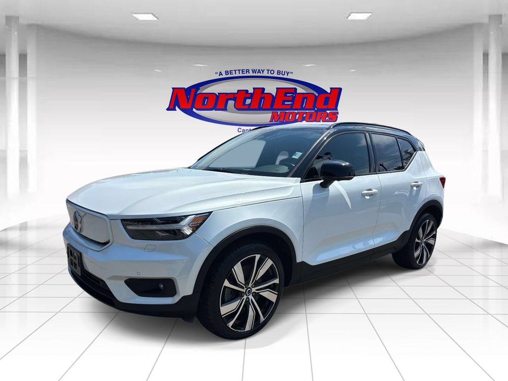Used 2021 Volvo XC40 P8 Recharge w/ Advanced Package AWD/4WD image 7