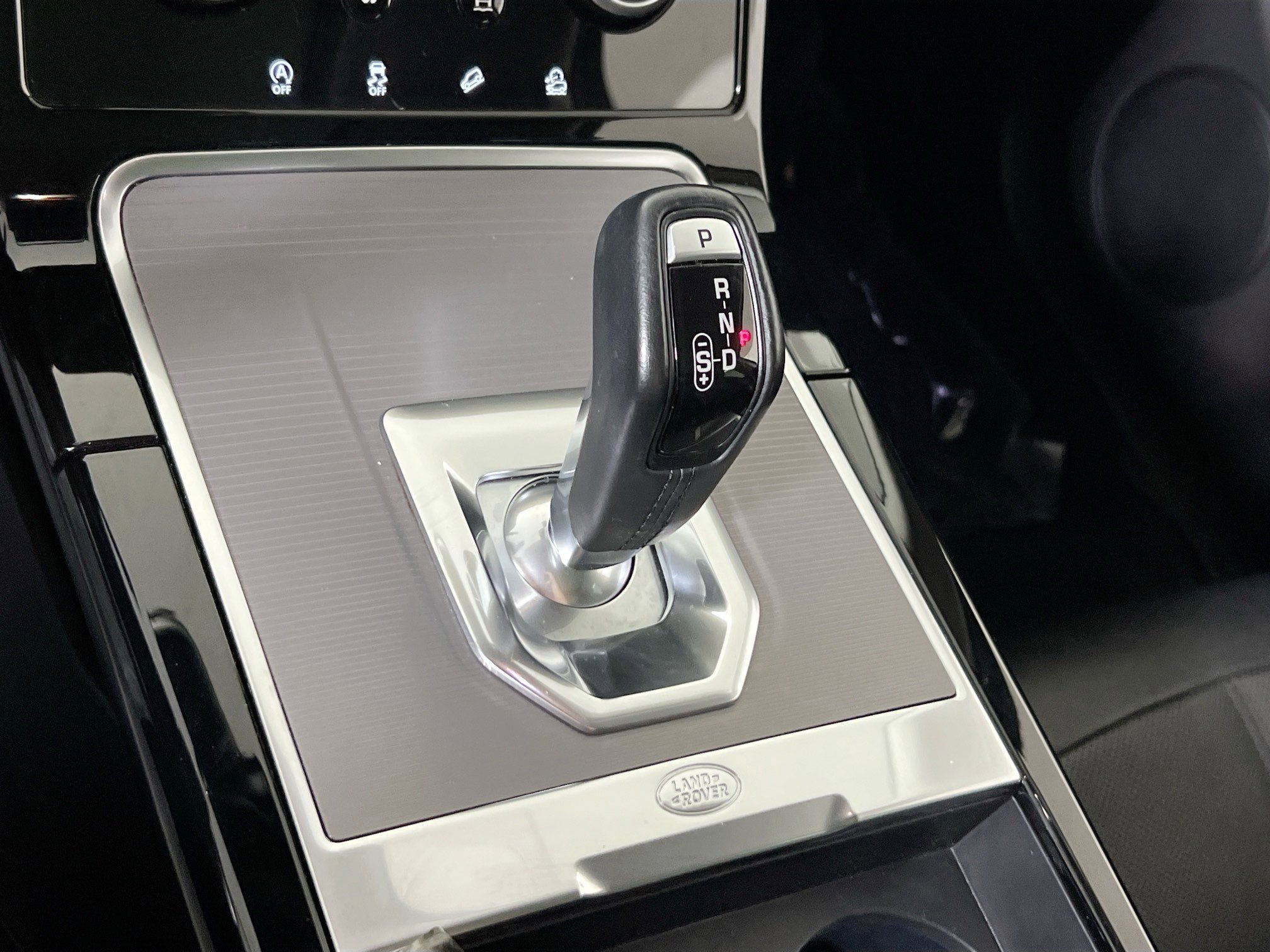 Used 2021 Land Rover Range Rover Evoque S image 16