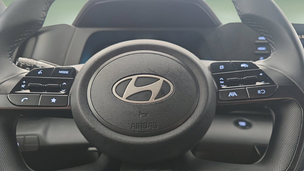 Used 2026 Hyundai Elantra Sport FWD image 12