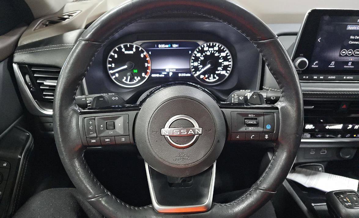 Used 2023 Nissan Rogue SV w/ SV Premium Package image 17