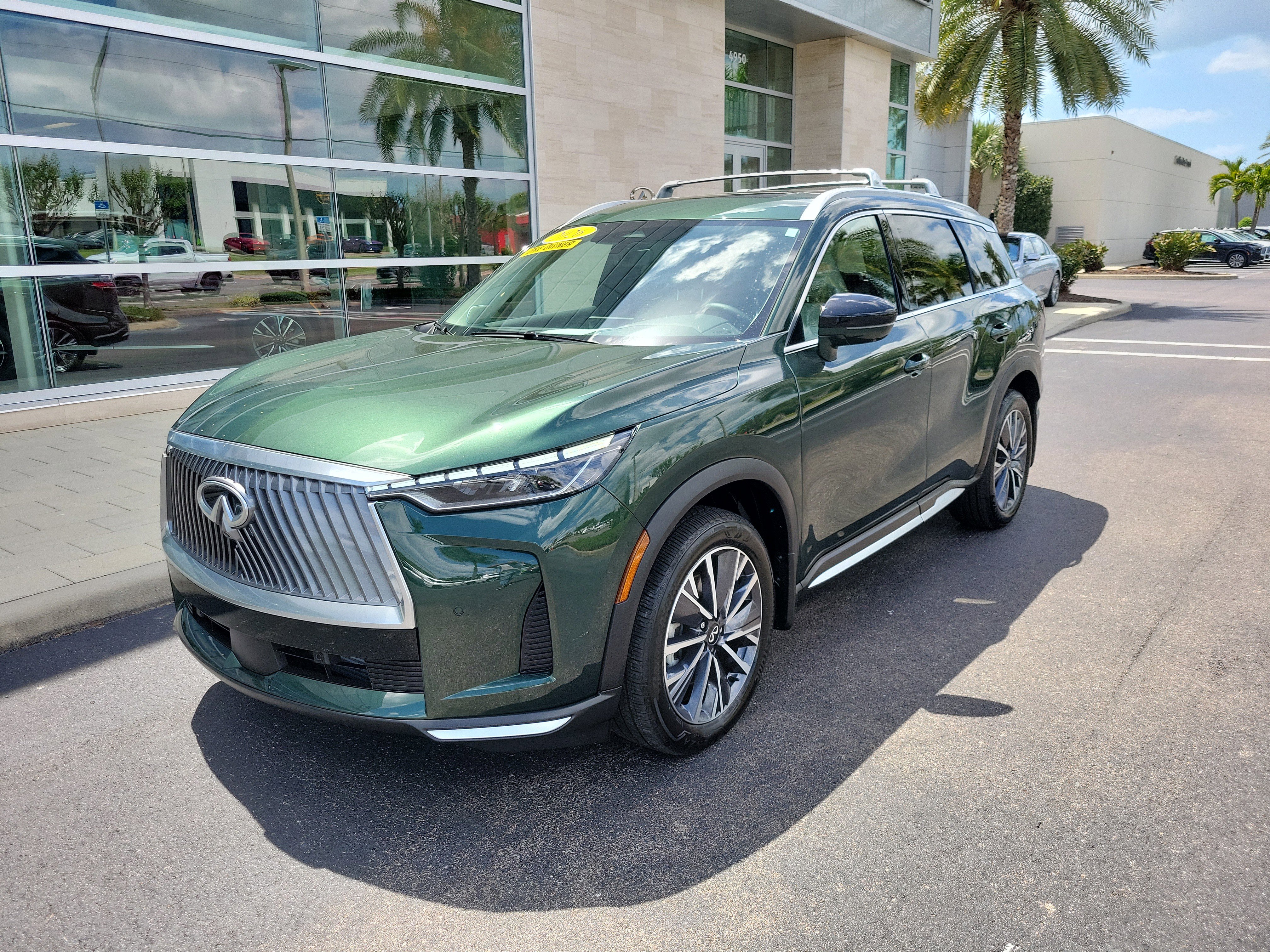 Certified 2026 INFINITI QX60 Luxe w/ Cargo Package image 8