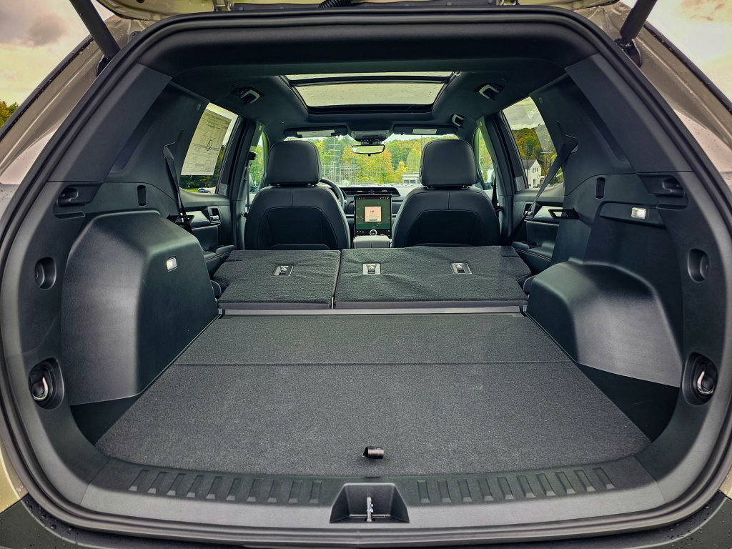 New 2027 GMC Terrain Elevation w/ Elevation Premium Package AWD/4WD image 37