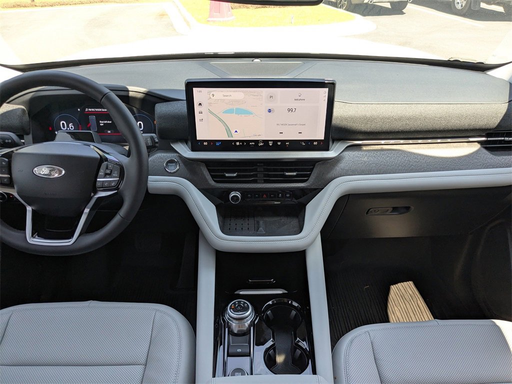 Used 2025 Ford Explorer Platinum w/ Ultimate Package image 12