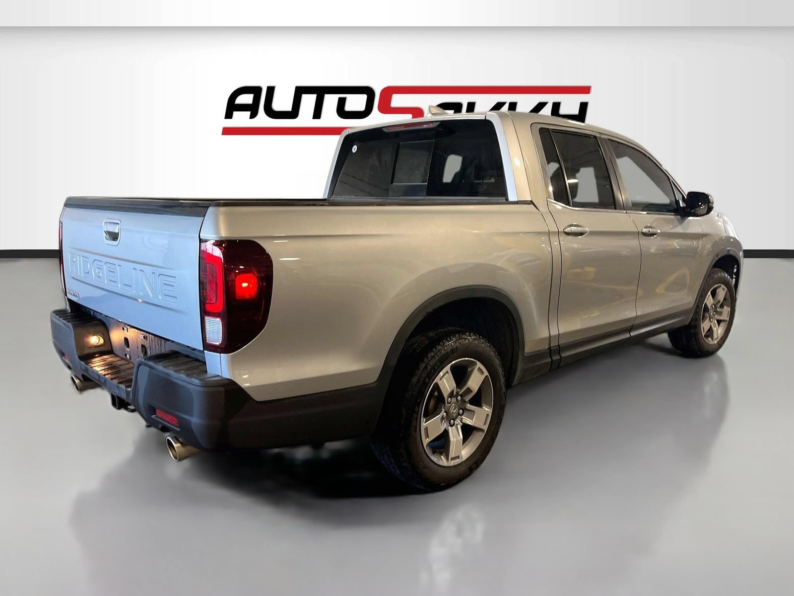 Used 2025 Honda Ridgeline RTL+ image 7
