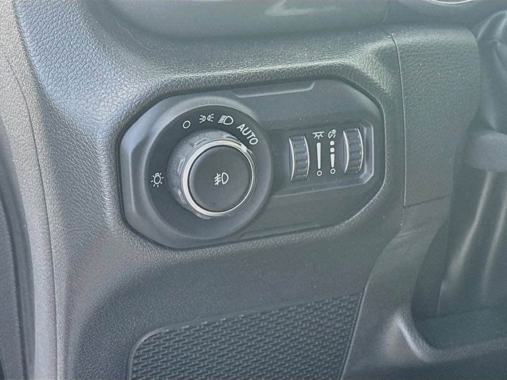 Certified 2022 Jeep Wrangler Unlimited Sport AWD/4WD image 11