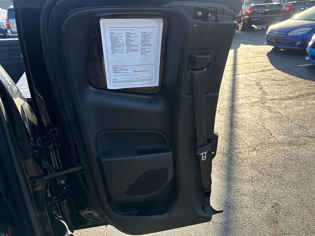 Used 2017 Chevrolet Colorado LT RWD image 41