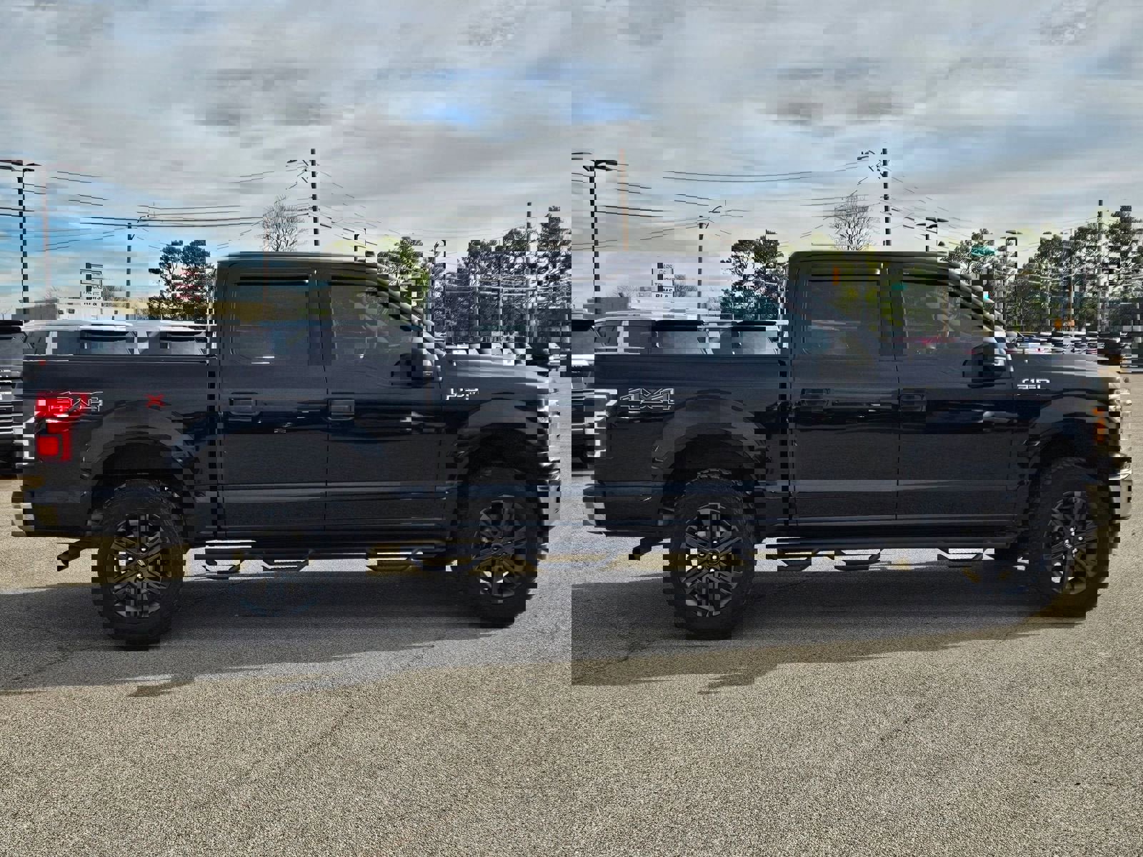 Used 2020 Ford F150 XLT image 37