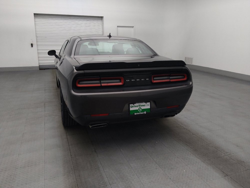 Used 2016 Dodge Challenger R/T Plus RWD image 3