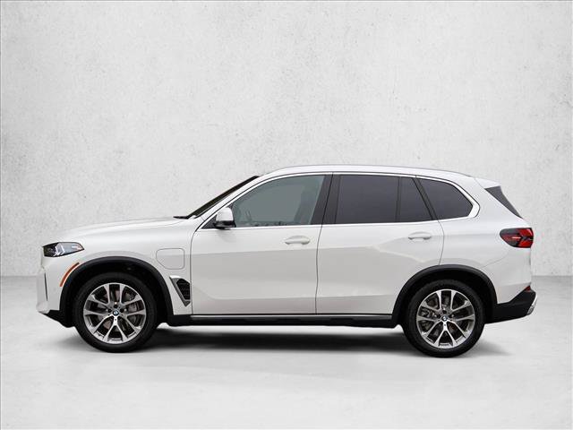 Used 2026 BMW X5 xDrive50e w/ Premium Package AWD/4WD image 11