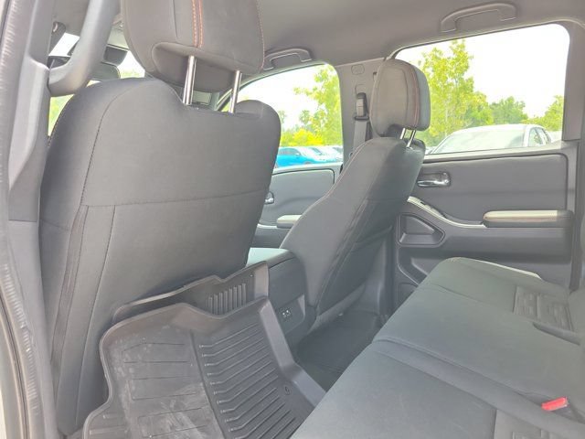 Used 2024 Nissan Frontier PRO-4X w/ Technology Package AWD/4WD image 16