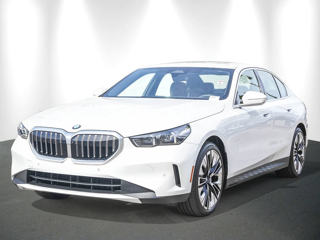 Used 2026 BMW 530i RWD image 3