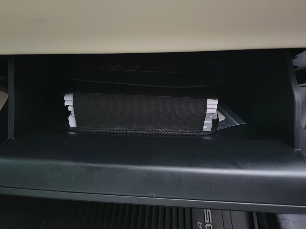 Used 2024 Toyota Corolla Cross XLE image 37