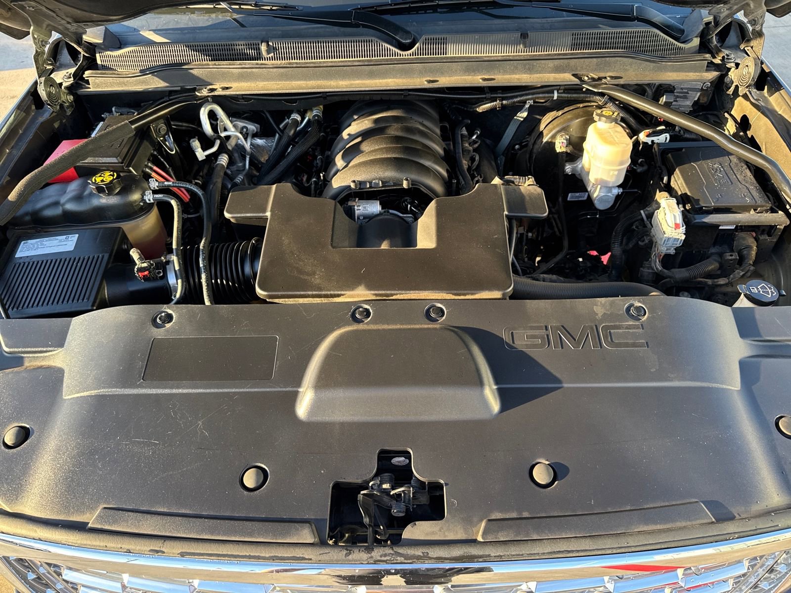 Used 2020 GMC Yukon XL Denali w/ Open Road Package image 23