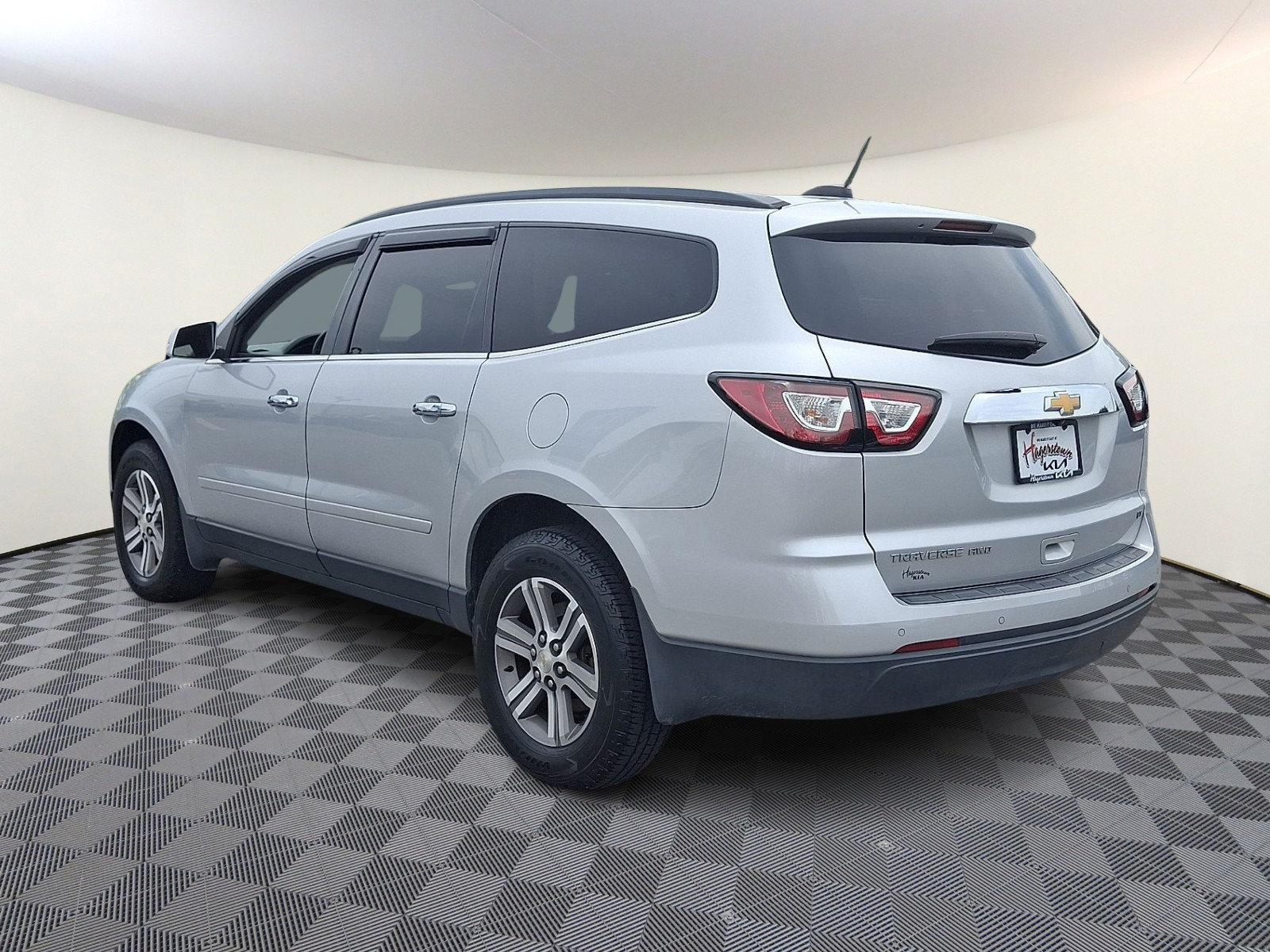 Used 2017 Chevrolet Traverse LT AWD/4WD image 4